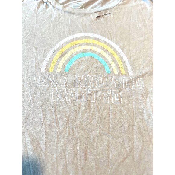Aerie XS T-Shirt "Love Who You Want To" Pink Distressed Rainbow Graphic‎ NWOT - Picture 5 of 10